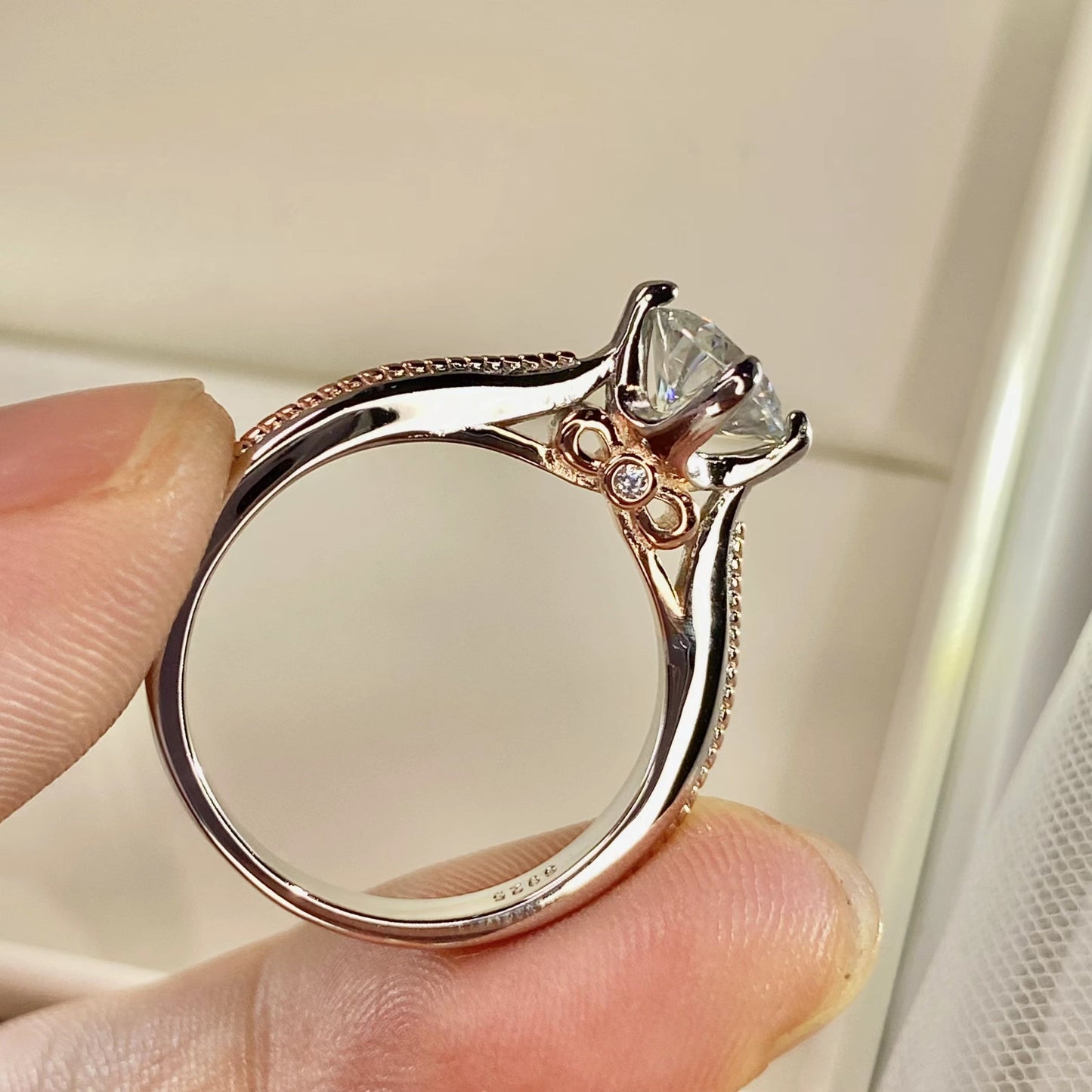 BEEUYOO 925 Sterling Silver Moissanite rings