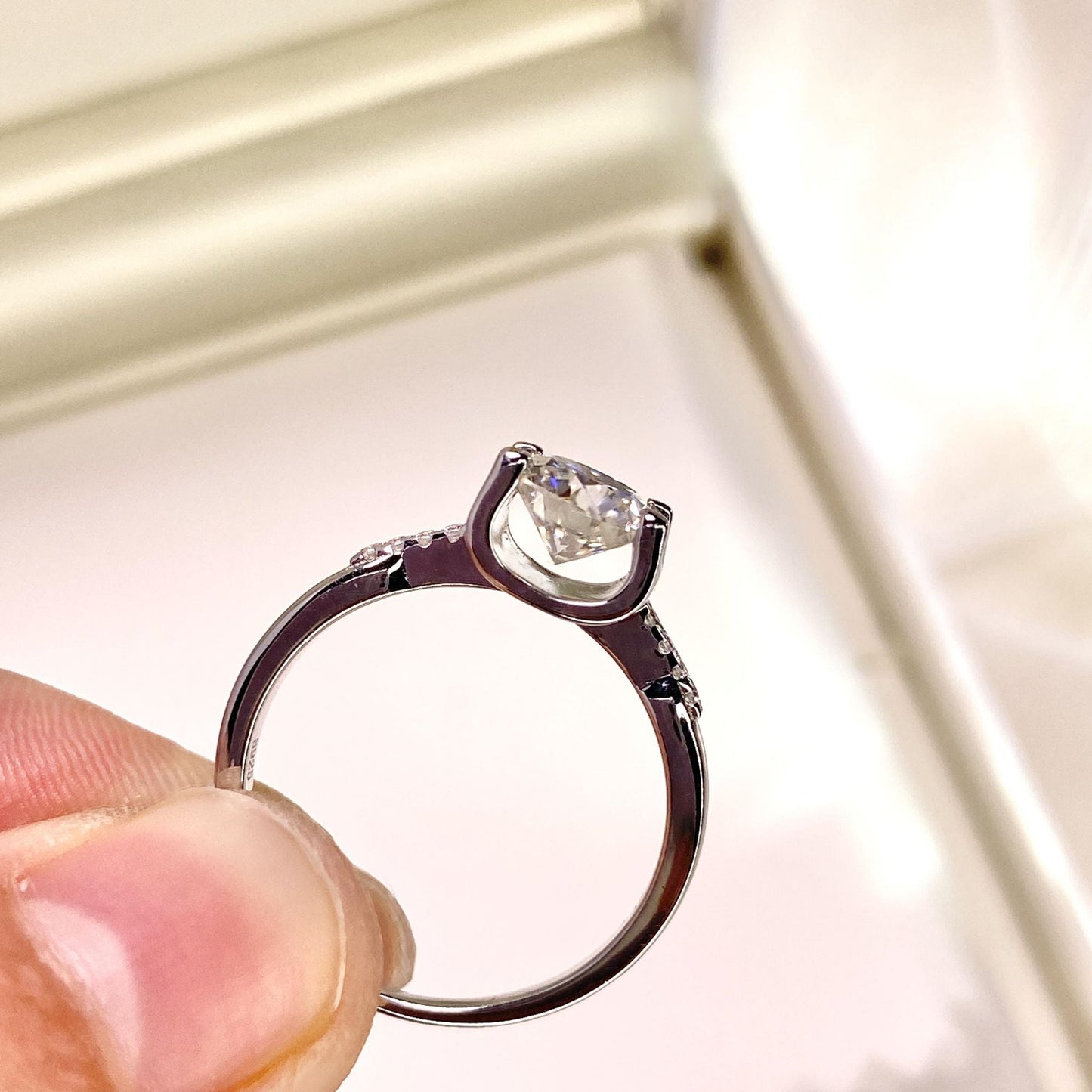 BEEUYOO 925 Sterling Silver Moissanite rings