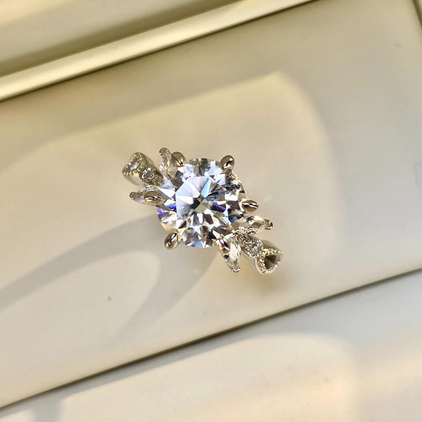 BEEUYOO 925 Sterling Silver Moissanite rings