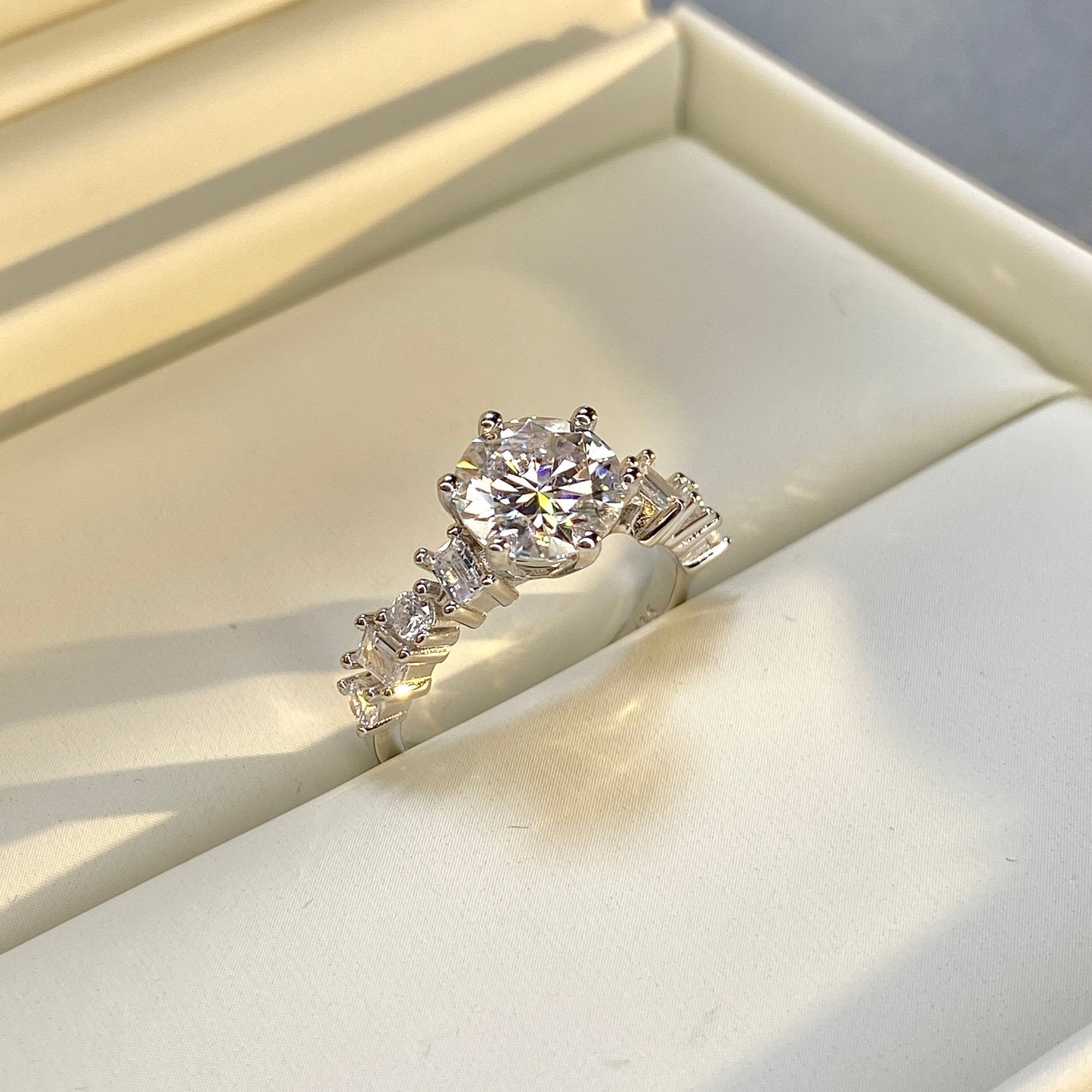 BEEUYOO 925 Sterling Silver Moissanite rings
