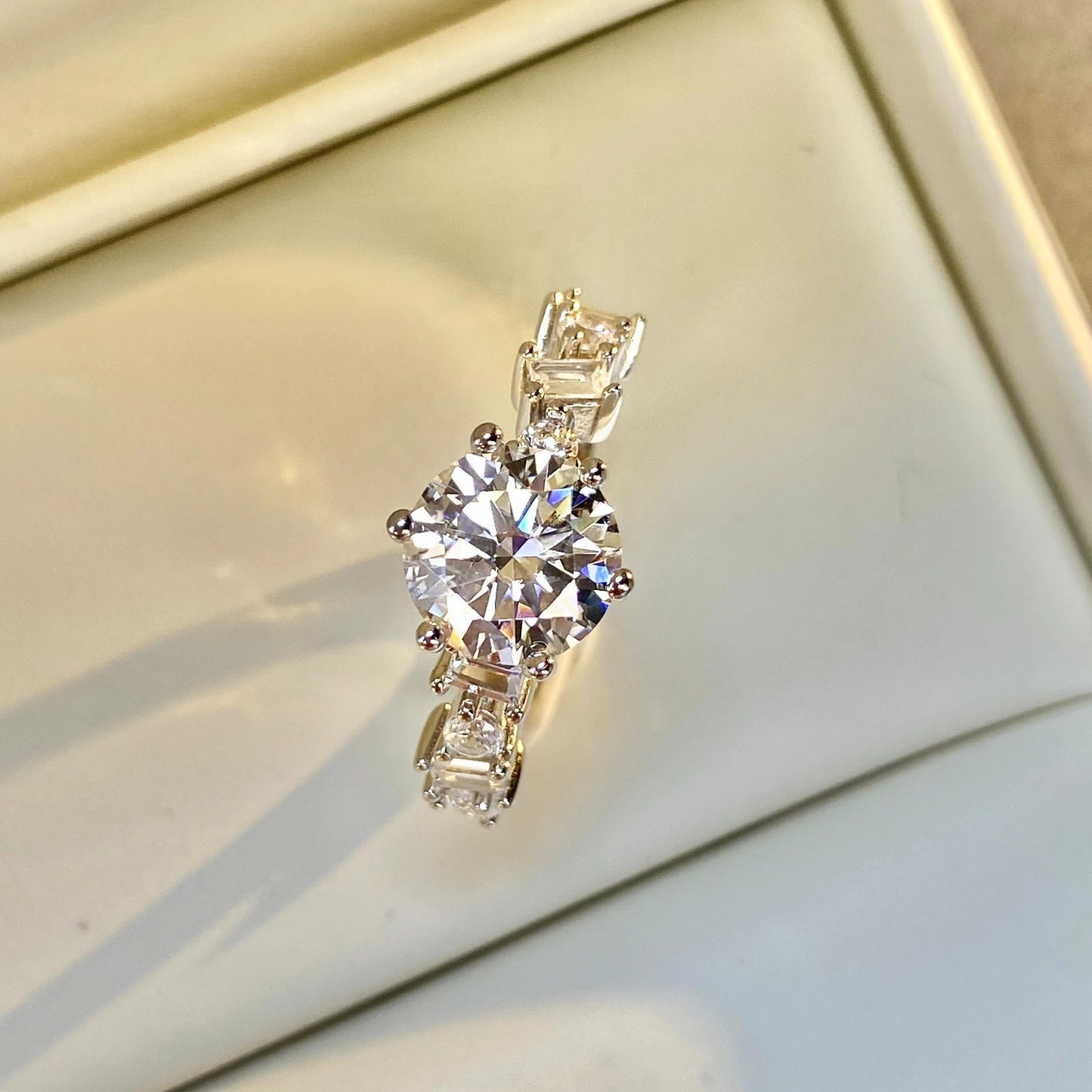 BEEUYOO 925 Sterling Silver Moissanite rings