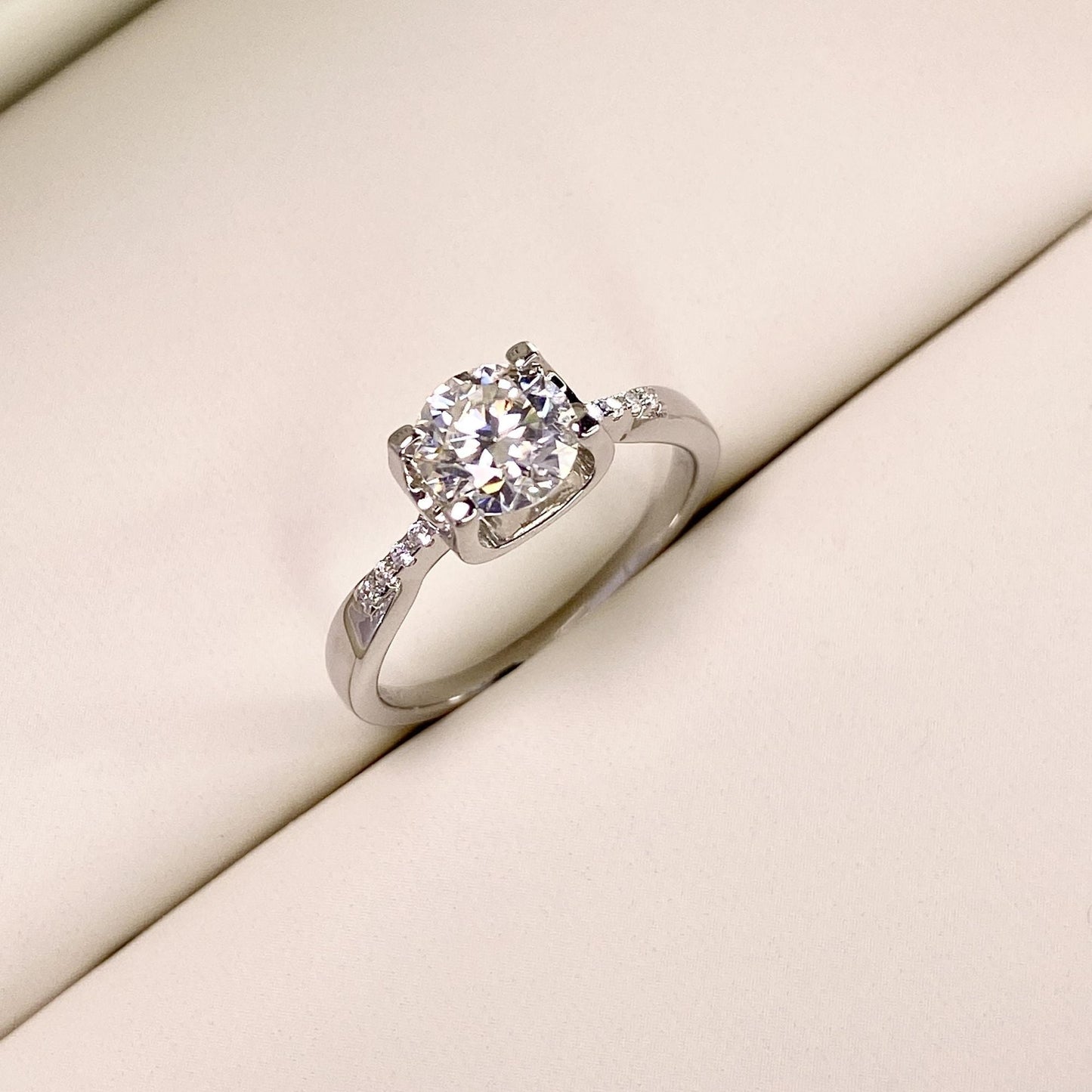BEEUYOO 925 Sterling Silver Moissanite rings