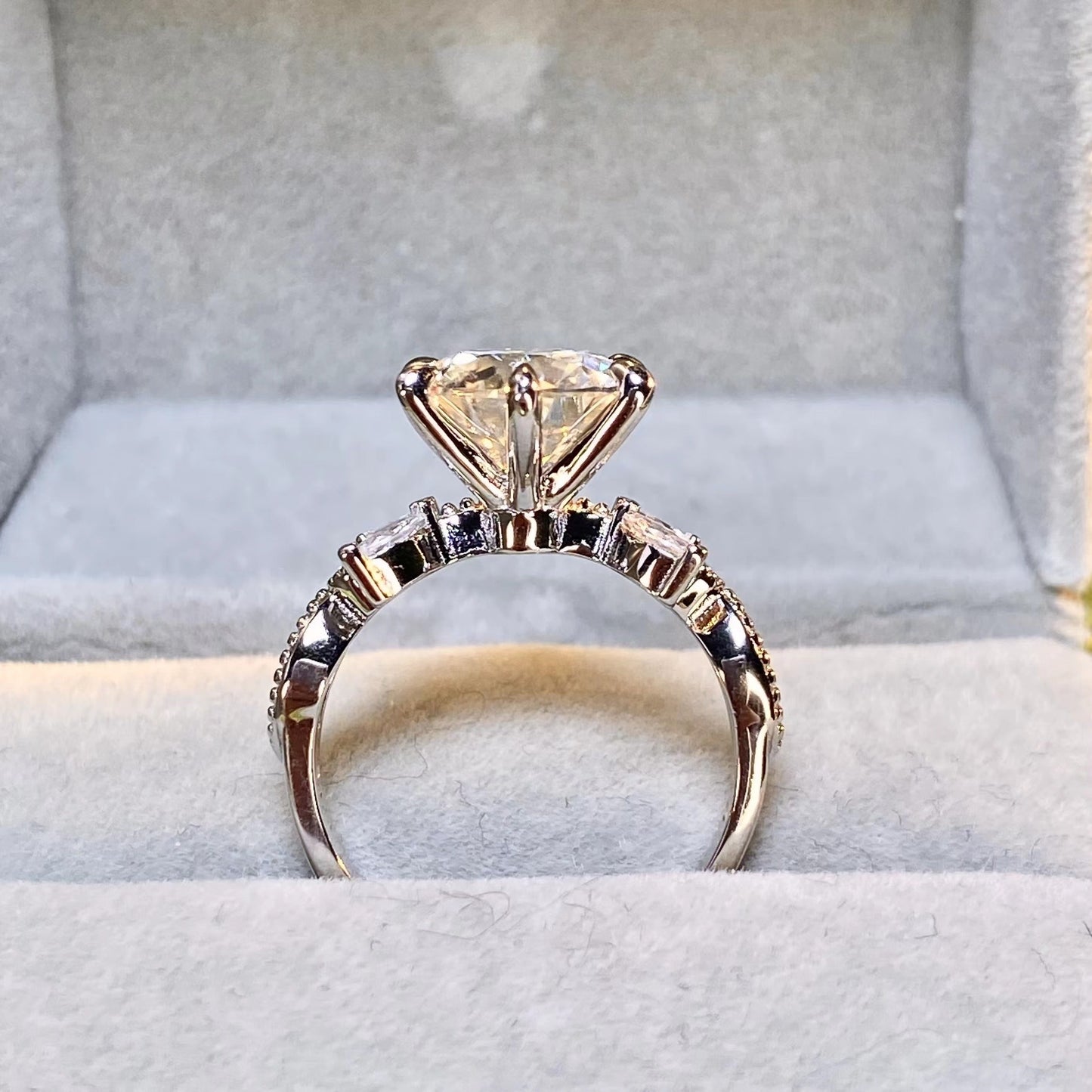 BEEUYOO 925 Sterling Silver Moissanite rings