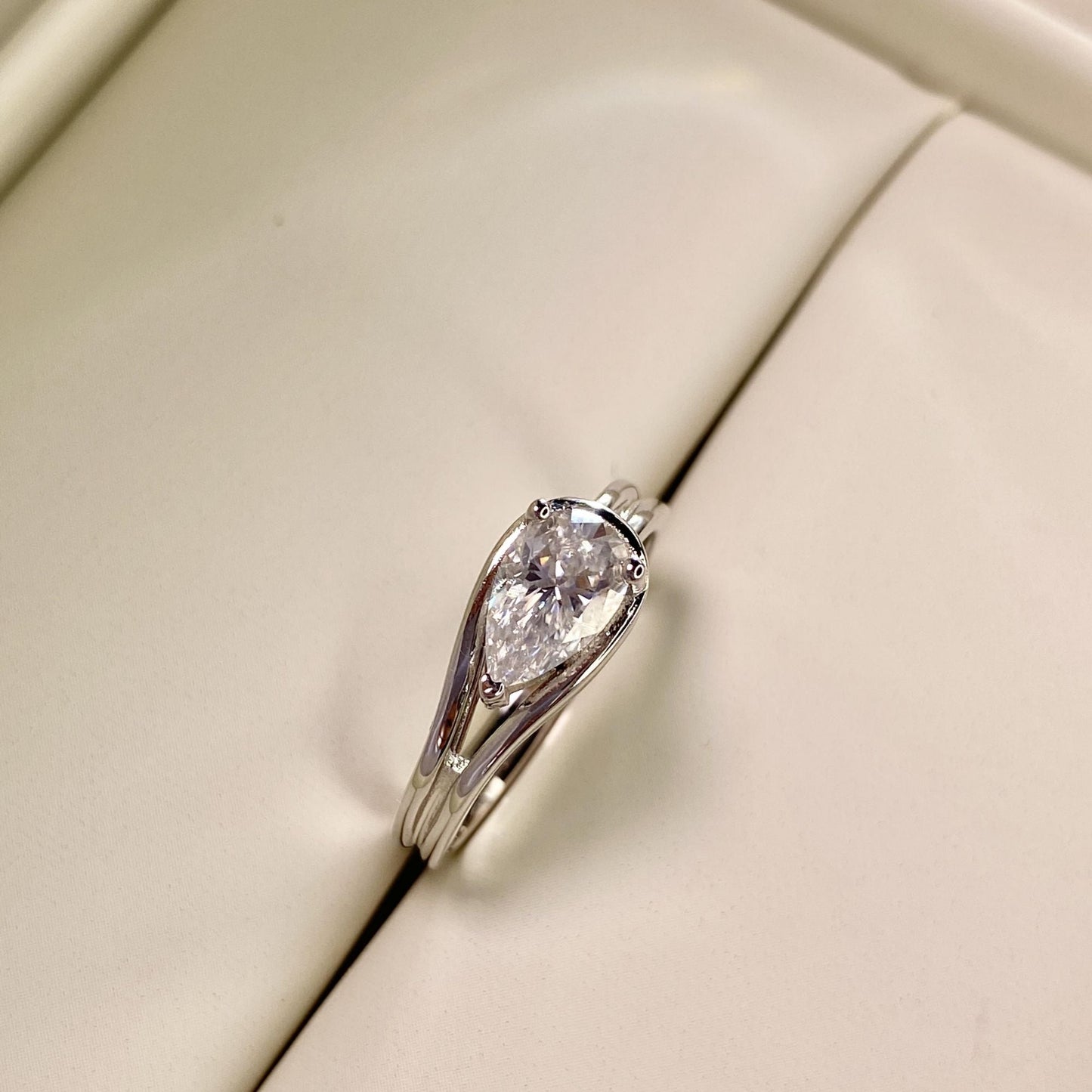 BEEUYOO 925 Sterling Silver Moissanite rings