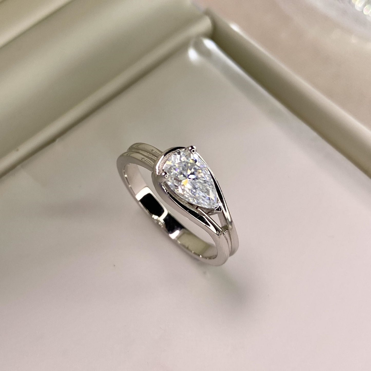 BEEUYOO 925 Sterling Silver Moissanite rings