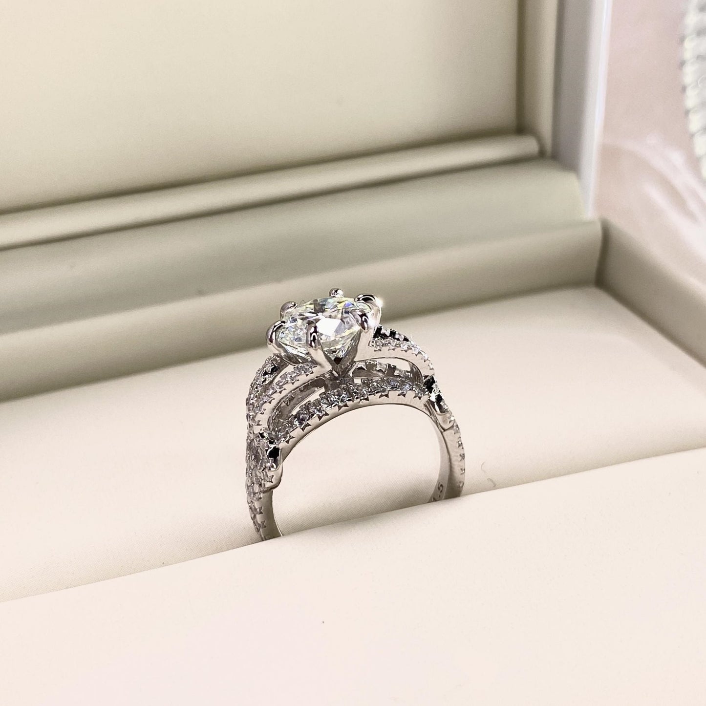 BEEUYOO  925 Sterling Silver Moissanite rings